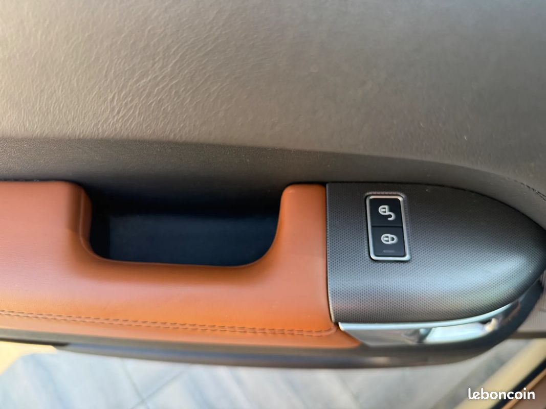 Range Rover Sport V6 3.0 249ch HSE Dynamic - 2017 - 117 000 km - Suivi complet Range Rover - Première main (image 19)