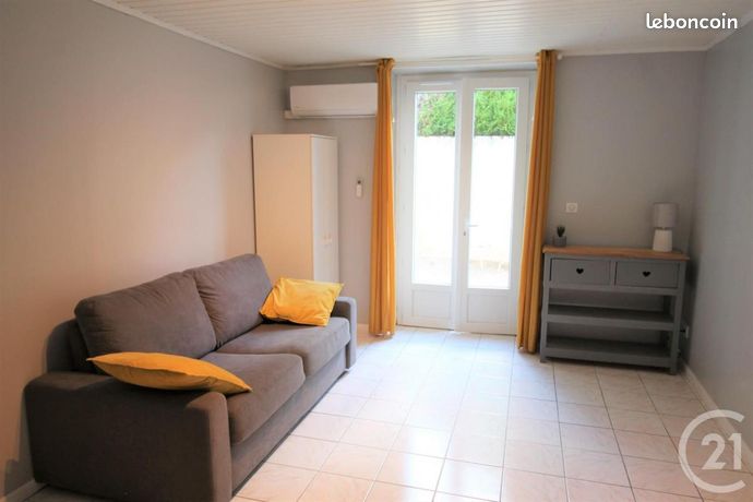 Studio 1 pièce 26 m²