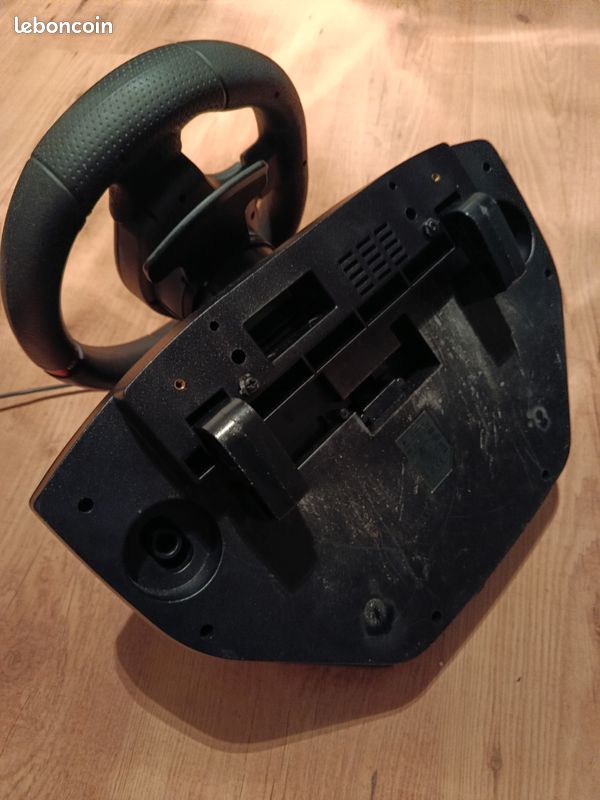 Volant Logitech momo racing (image 3)