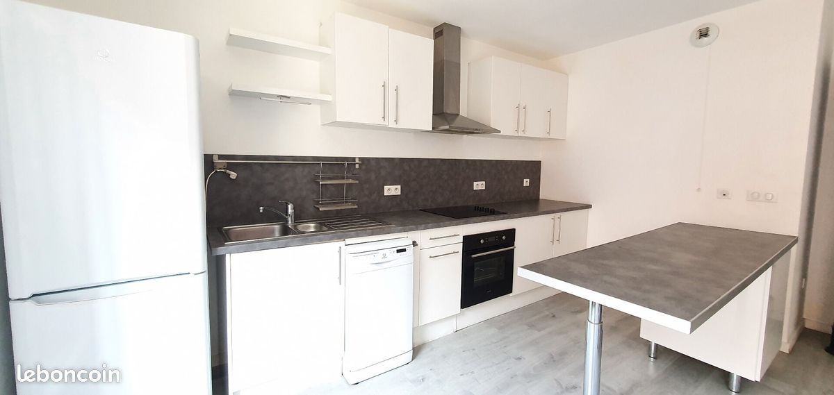Appartement 3 pièces 84 m² · à Lille · 84 m² · 1 085 €/mois