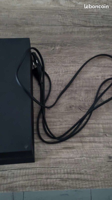 PlayStation 4 (image 4)
