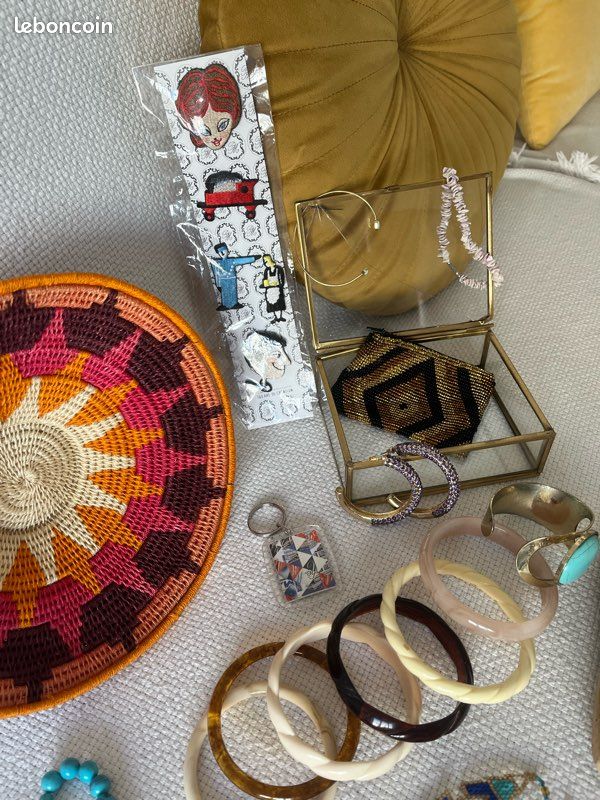 Lot De Bijoux Vintage Années 70 - 1 Bracelet Et 2 Bagues - Lot N°4 - Occasion