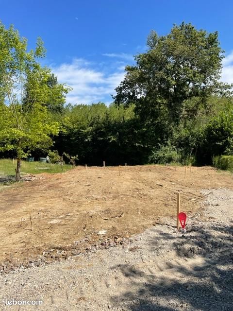 Terrain 650 m² · à Camarsac · 110 000 €