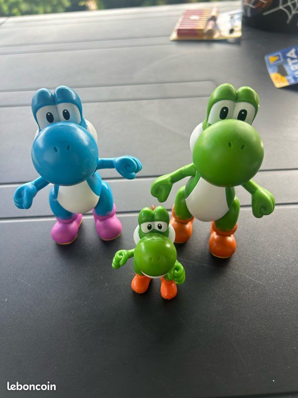 [TRIO YOSHI] Pack Figurines Yoshi - Multicolores et Tailles (image 1)