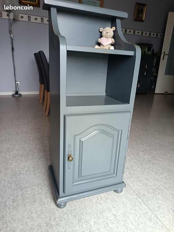 Petit meuble (image 1)