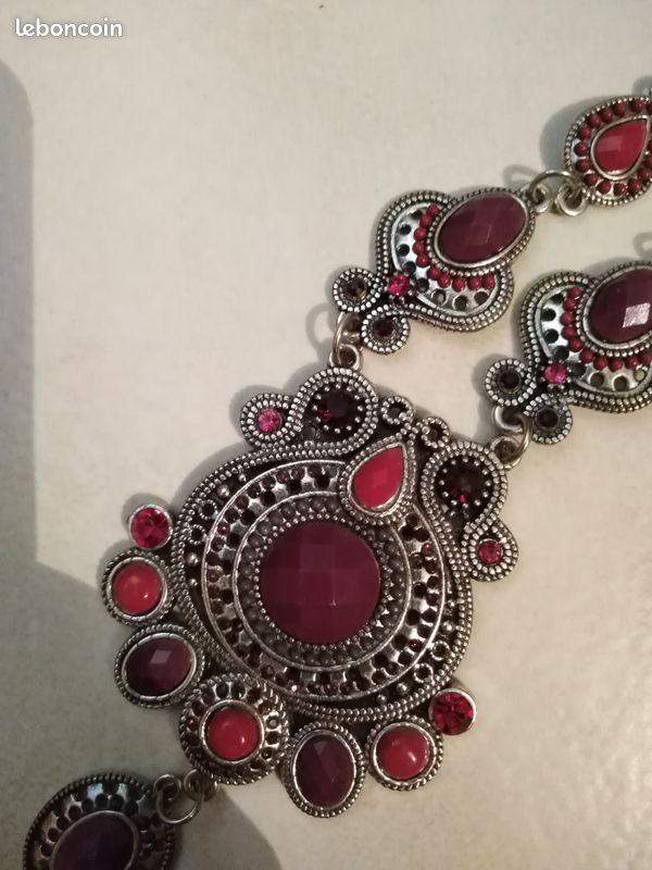 Collier fantaisies (image 3)
