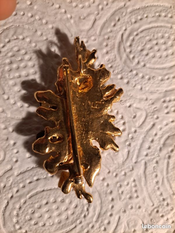 Belle Broche Ancienne En Ambre Sur Laiton Argenté – Vintage Et élégante