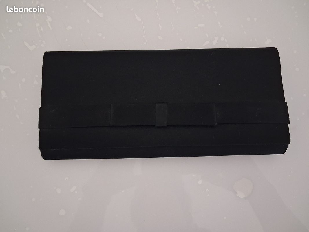 Pochette de soirée noire parfait état (image 1)