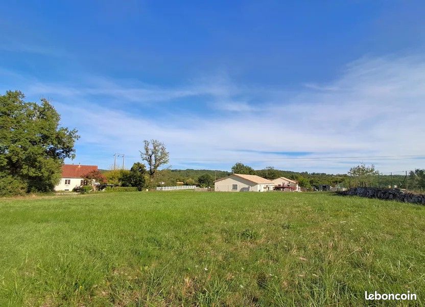 Terrain 1 650 m² Saint Nexans · à Saint-Nexans · 37 000 €