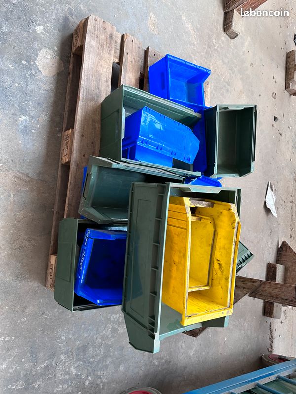 Caisse plastique gerbable (image 2)