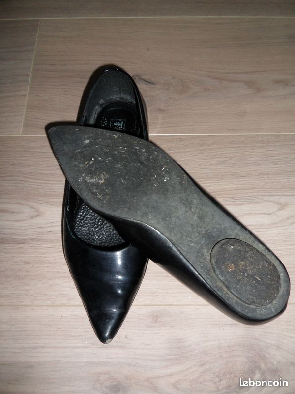 Chaussures noires vernies taille 38 (image 2)