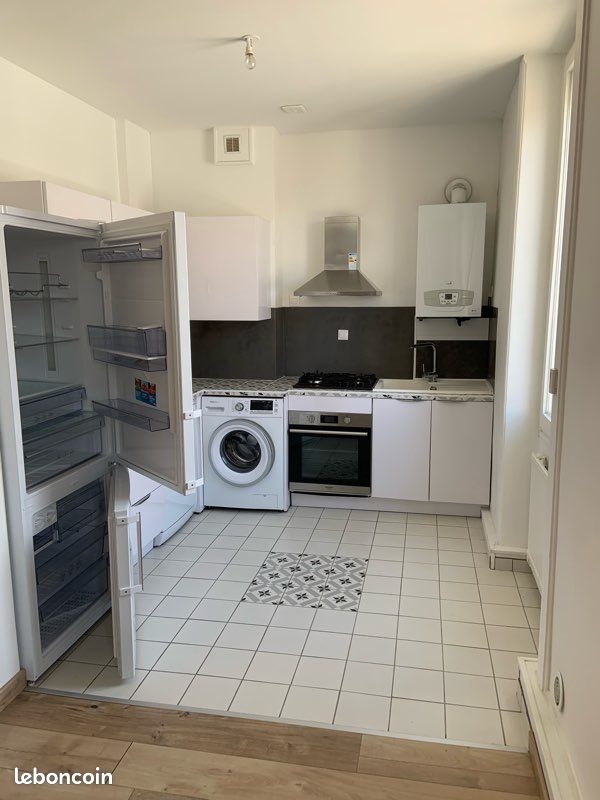 Appartement 2 pièces 40 m² · à Roche-la-Molière · 40 m² · 490 €/mois