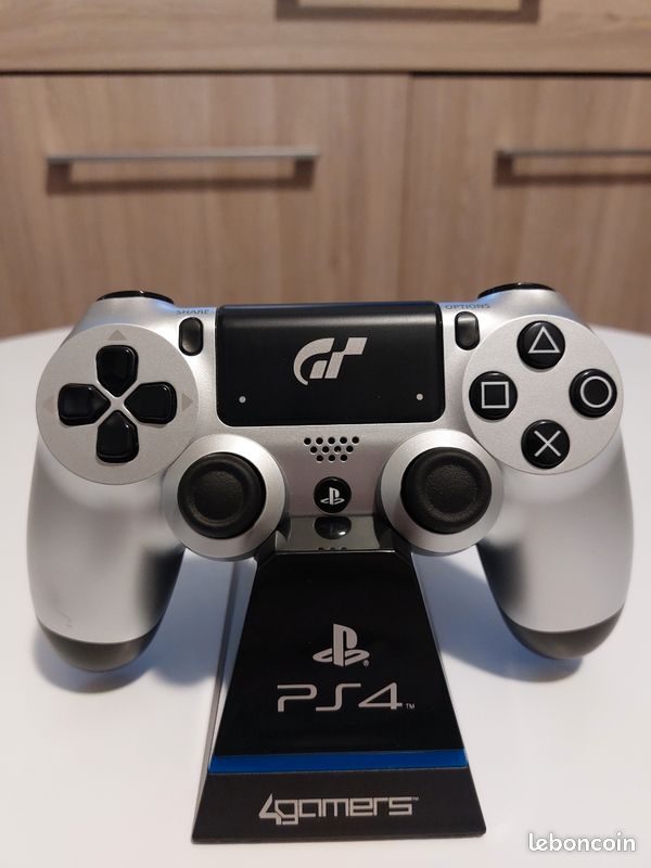Blog - Une édition limitée et un collector pour Gran Turismo Sport