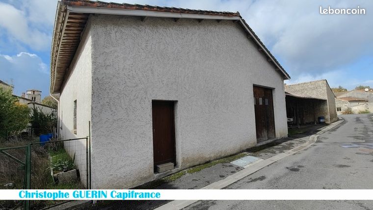 Grange 1 pièce 124 m²