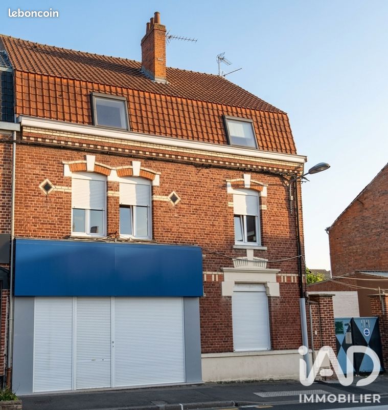 Immeuble 57 m² · à Pérenchies · 57 m² · 110 000 €