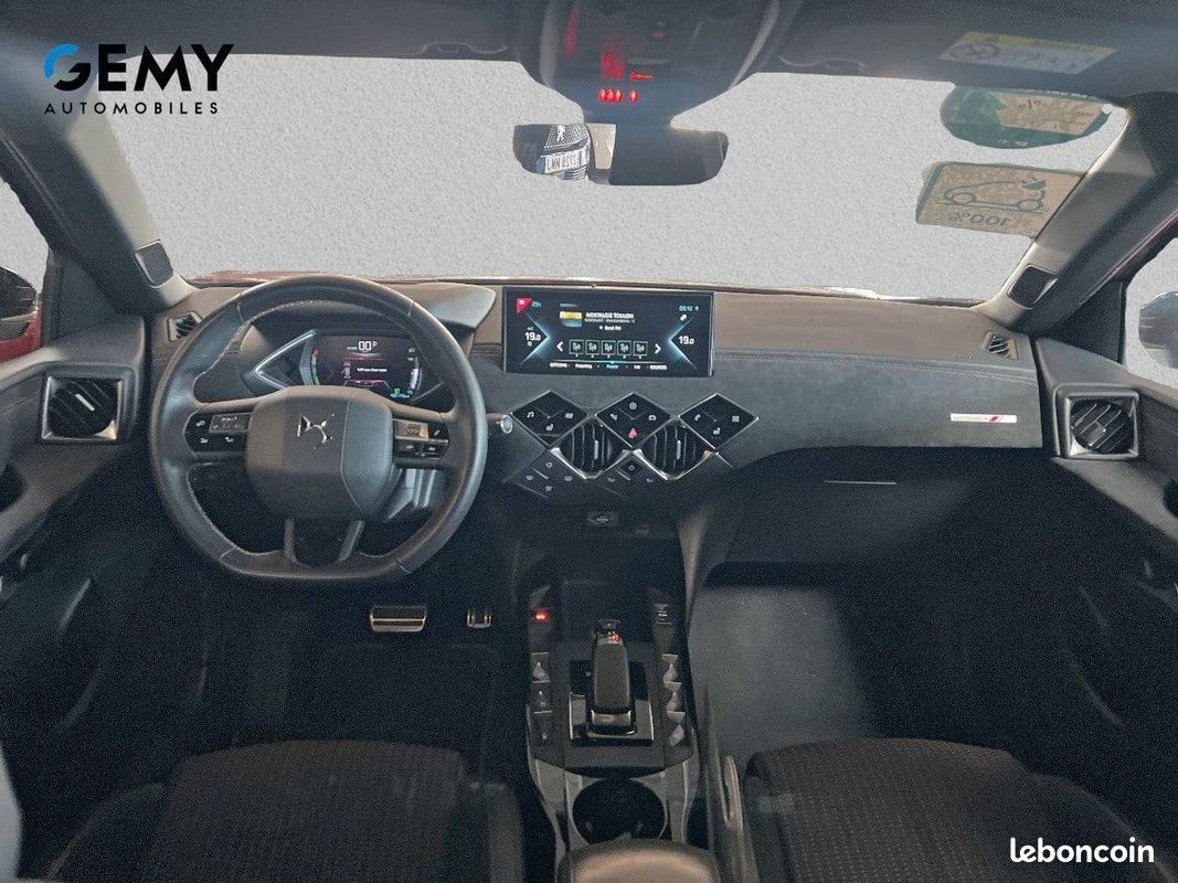 DS DS3 Crossback E-Tense Performance Line+ (image 8)