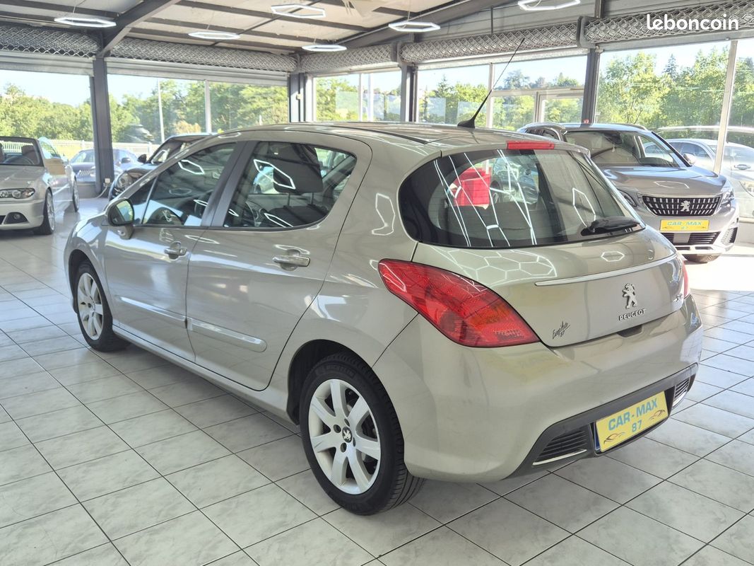 Peugeot 308 1.6 HDI 92 cv (image 2)