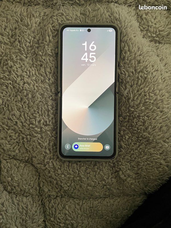 Samsung z flip 6 256g (image 1)