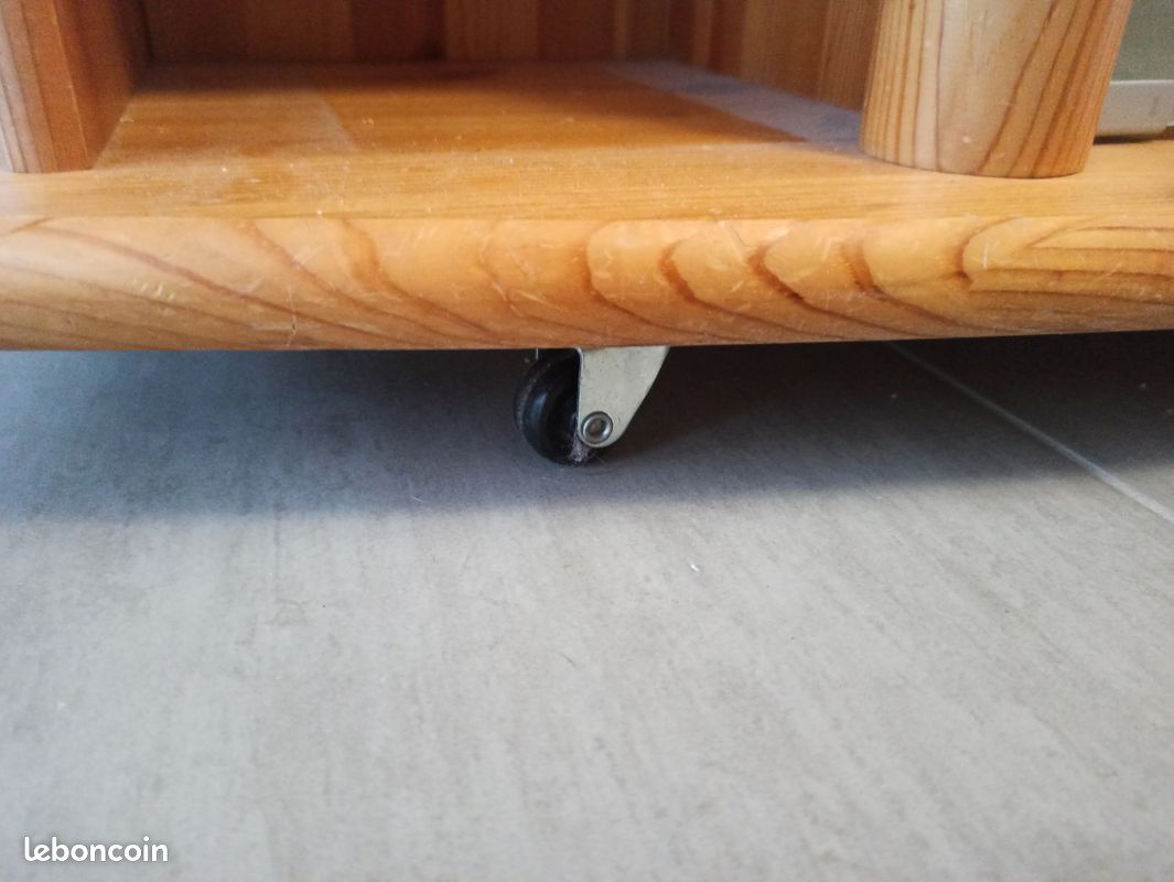 Meuble bois à roulettes (image 3)