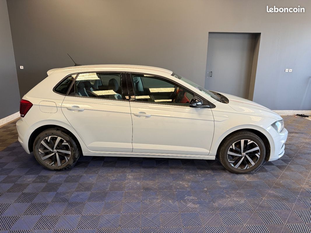 VOLKSWAGEN POLO 1.0 TSI 95 CH SS First Edition BEATS AUDIO (image 5)