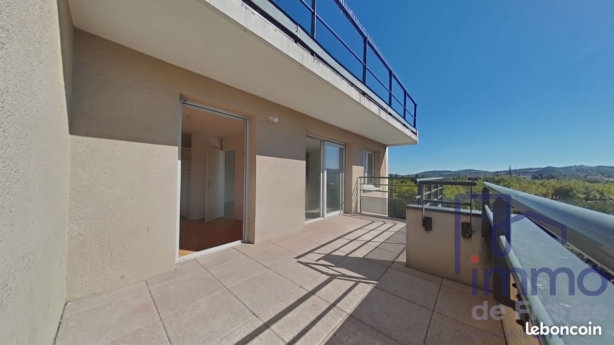Appartement 3 pièces 63 m² · à Saint-Étienne · 63 m² · 125 000 €