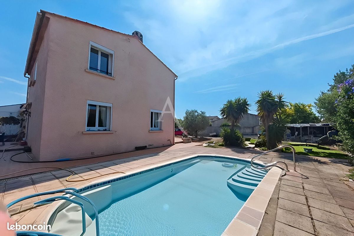Maison 5 pièces 117 m² · à La Crau · 117 m² · 552 600 €