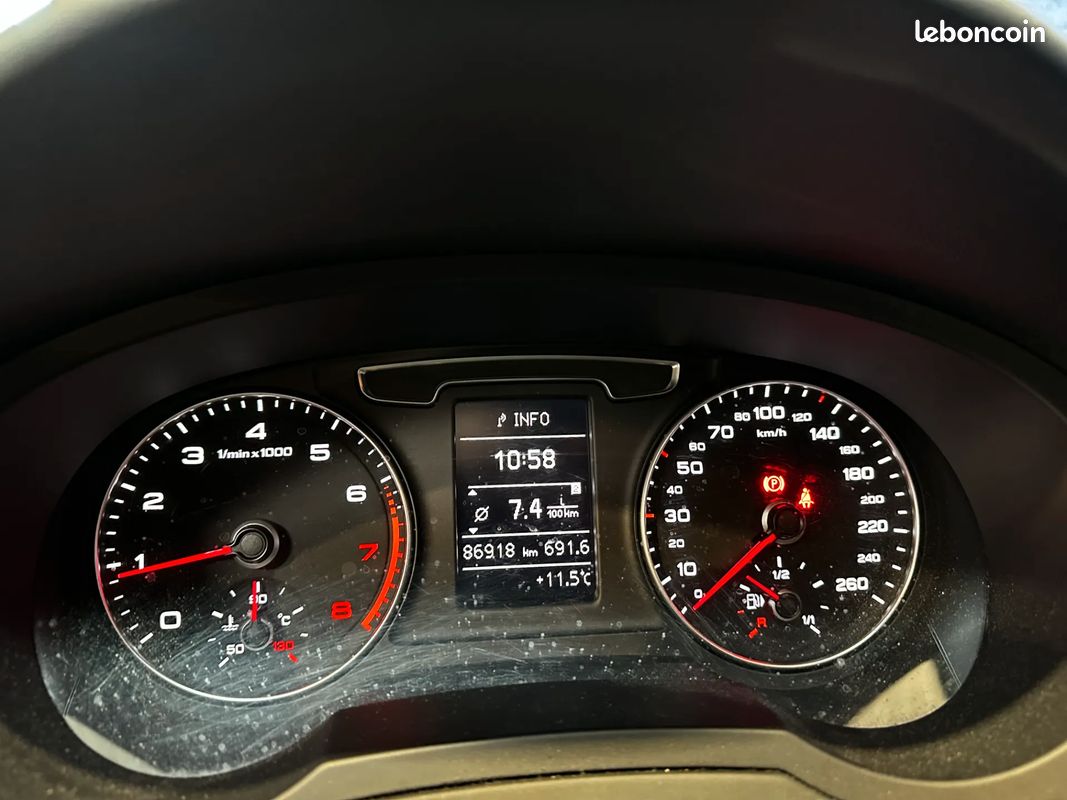 AUDI Q3 1.4 150ch AMBITION LUXE - 2016 - 90 000 km - Camera De Recul - LED (image 11)