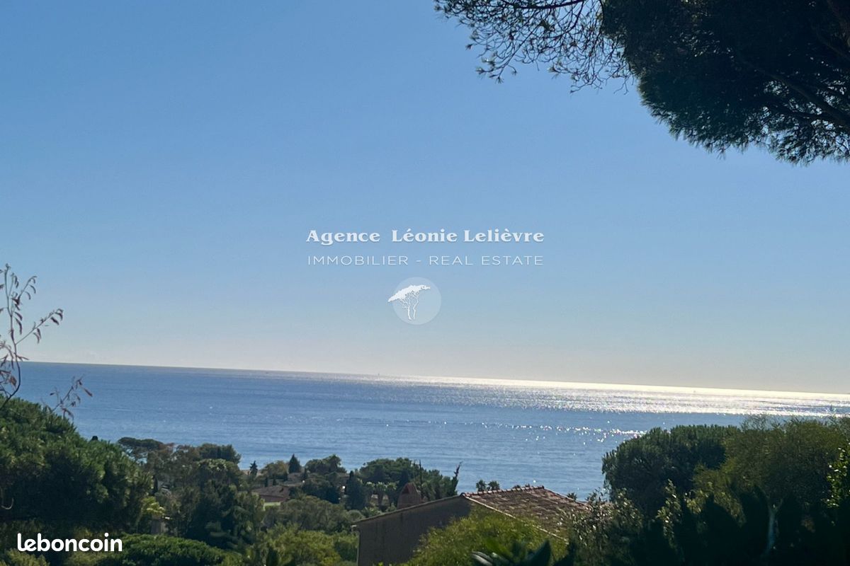 Maison 5 pièces 120 m² · à Roquebrune-sur-Argens · 120 m² · 995 000 €