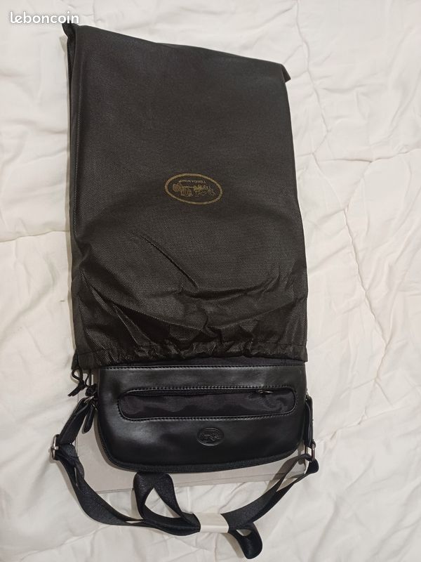 Sac Bandoulière En Cuir Noir XXIe Siècle - Fabriqué En Italie, Occasion, Taille Medium, Fermeture Zip
