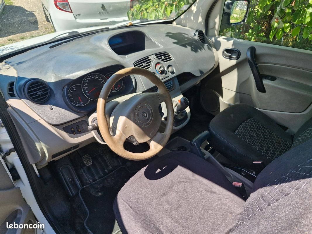 Renault Kangoo dci 70 cv distribution neuve tva recuperable (image 5)