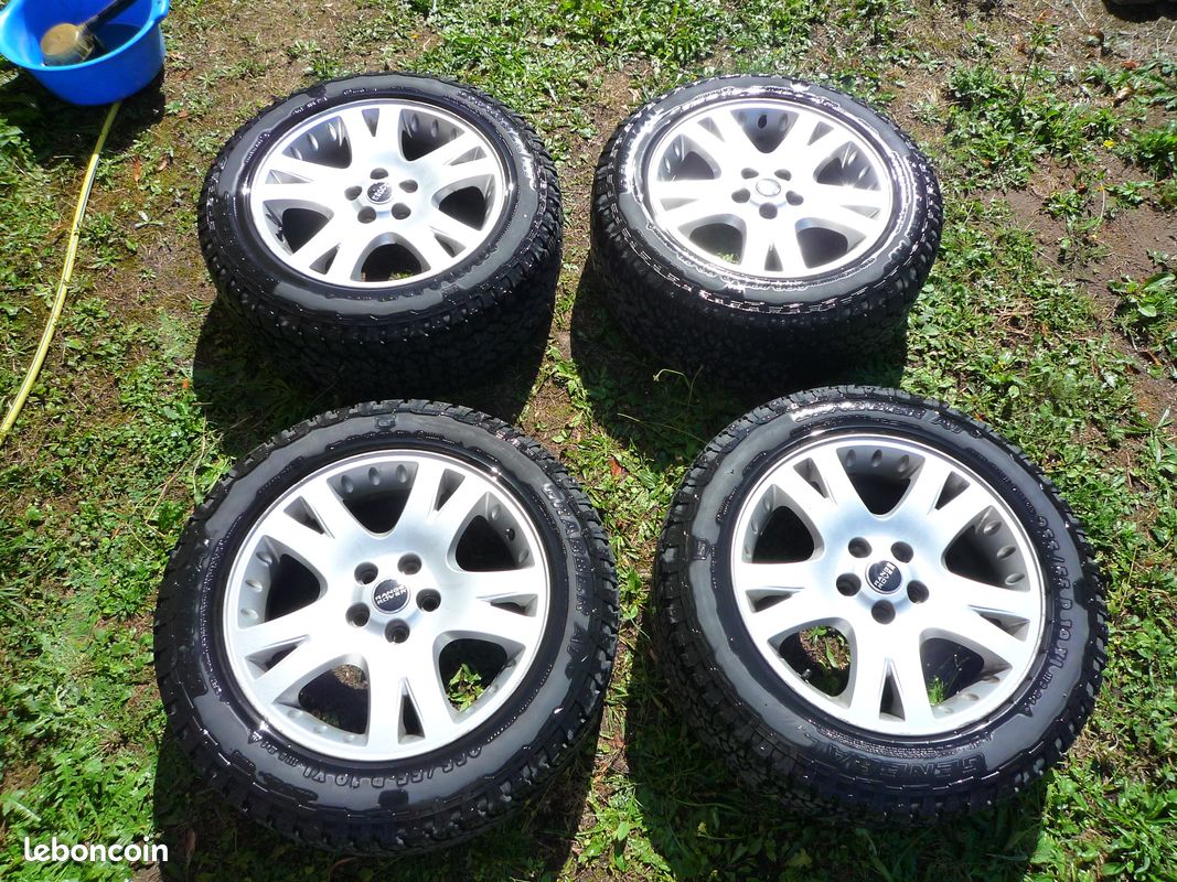 4 roues pneus hiver range rover L322 très bon état (image 1)
