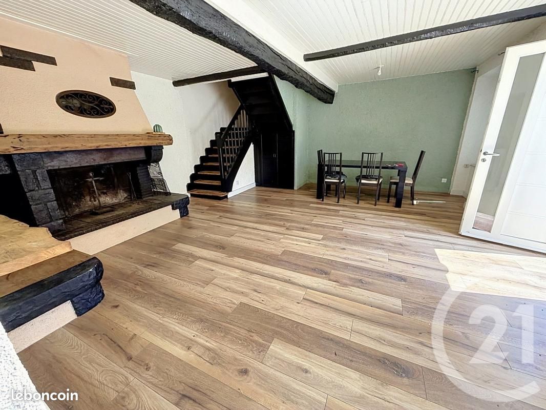 Maison 3 pièces 91 m² · à Lorp-Sentaraille · 91 m² · 720 €/mois