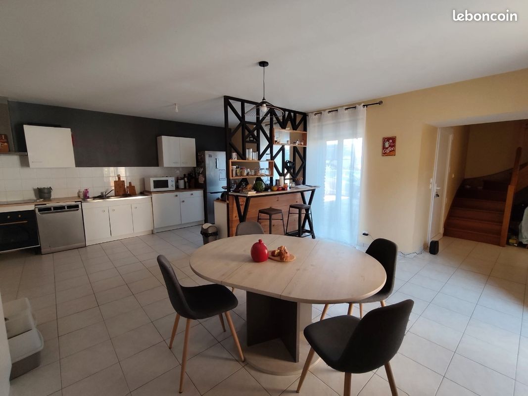 Maison 5 pièces 107 m² · à Liffré · 107 m² · 925 €/mois