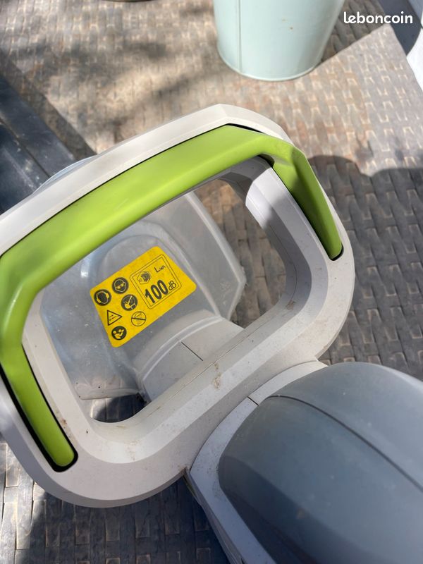 Taille haies électrique (image 3)