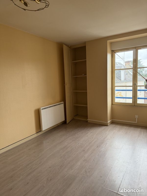 Appartement 3 pièces 52 m² · à La Ferté-Bernard · 52 m² · 440 €
