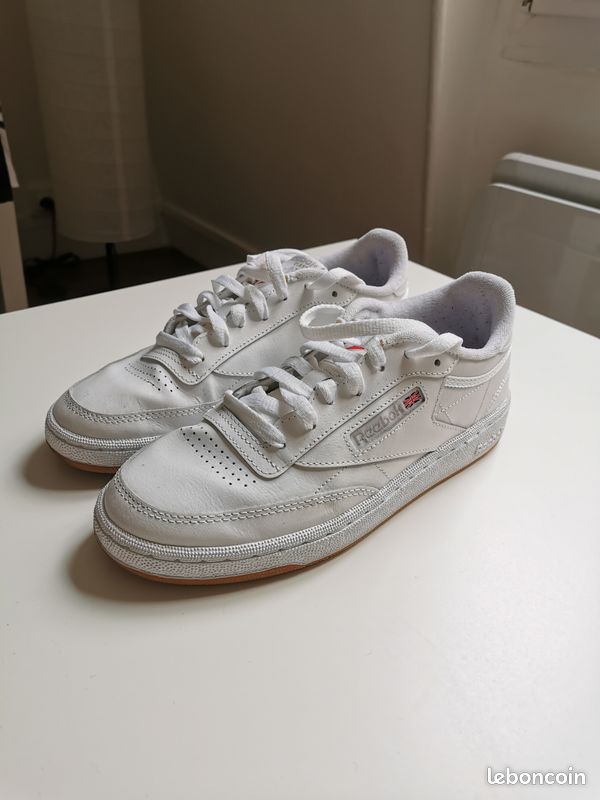 Chaussures Reebok Classic blanche taille 39 état neuf Chaussures