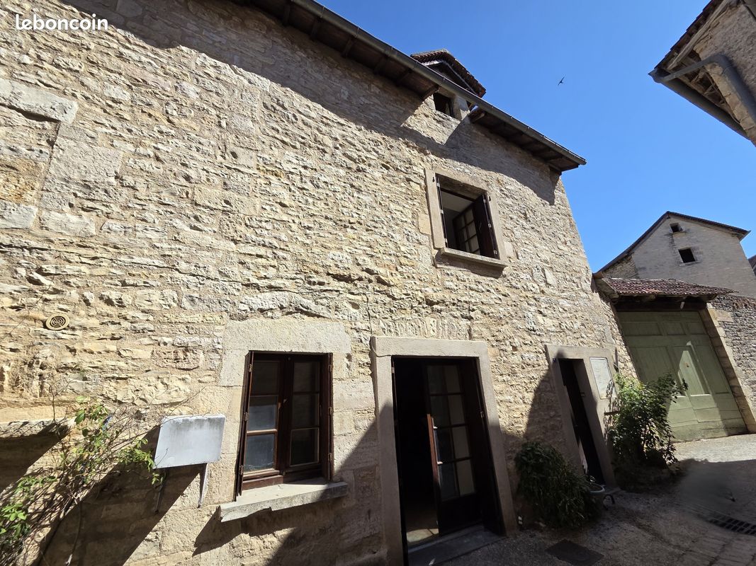 Maison 3 pièces 47 m² · à Villeneuve · 47 m² · 80 000 €