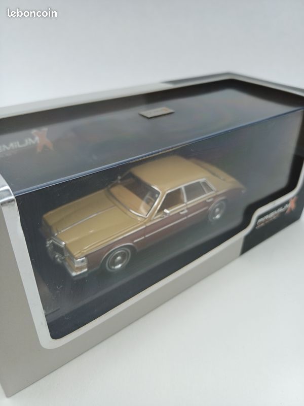 Premium X Cadillac Seville Elegante 1980 marron métallisé 1/43 PRD110 (image 2)