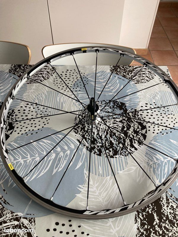 Roue Avant MAVIC KSYRIUM SL HERITAGE à Pneus Tubeless Ready