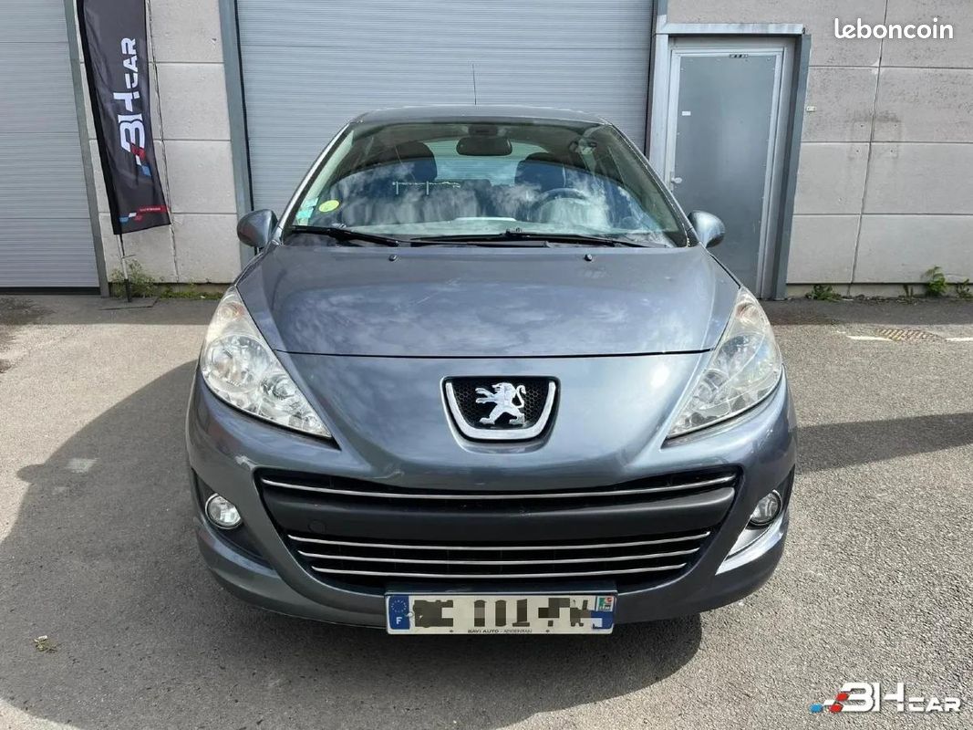 Peugeot 207 1.4 HDI 70 ACTIVE (image 2)
