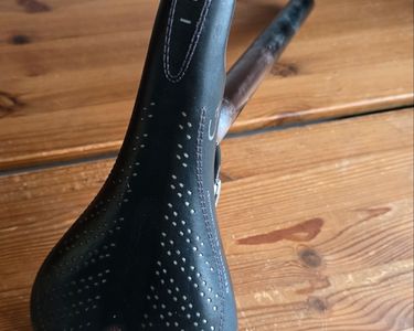 Selle velo route et VTT Selle Italia Flite Flow - Rails en titane Selle velo route et VTT Selle Italia Flite Flow - Rails en titane