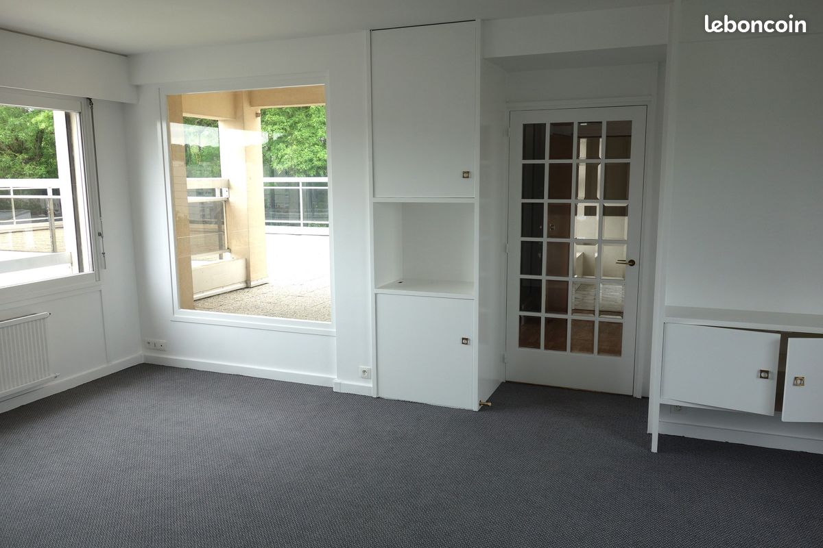 Appartement 3 pièces 70 m² · à Chaville · 70 m² · 1 960 €