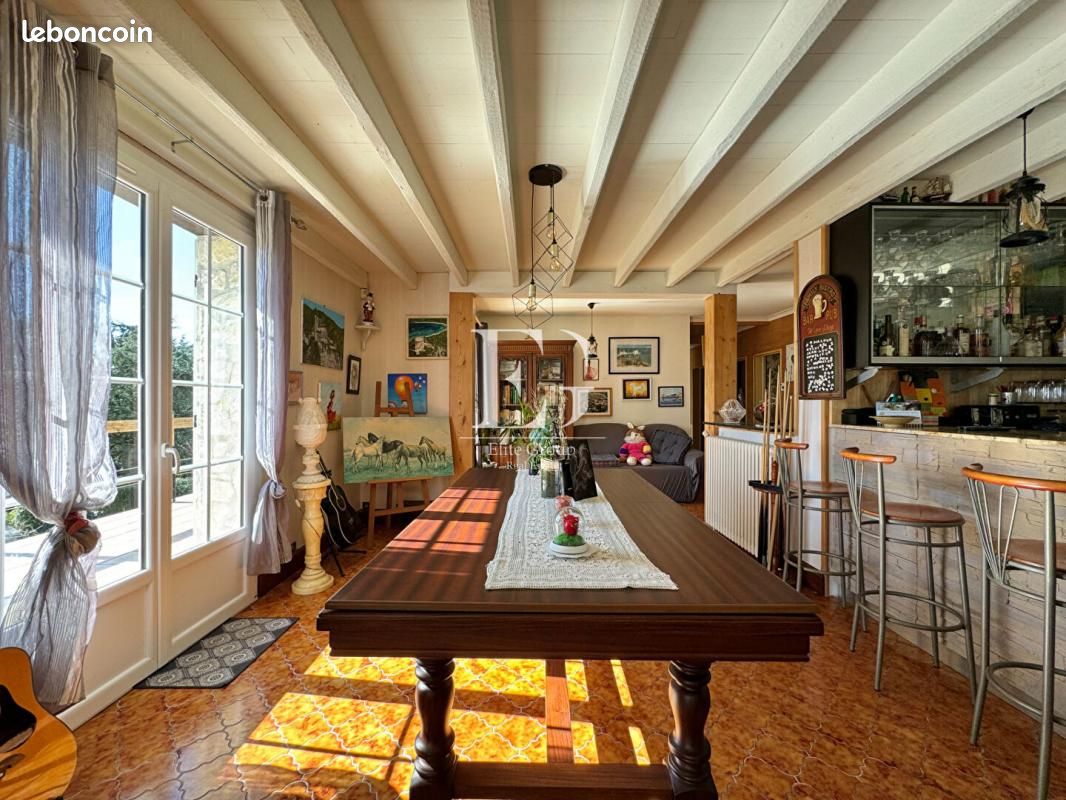 Maison 9 pièces 283 m² - Torsac 16410 (image principale 6)