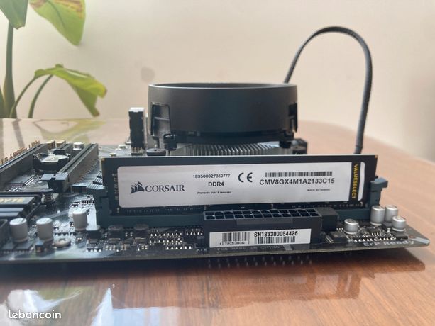 KIT plateforme AM4 – Ryzen 3 2200G + B450 + 8 Go DDR4 3