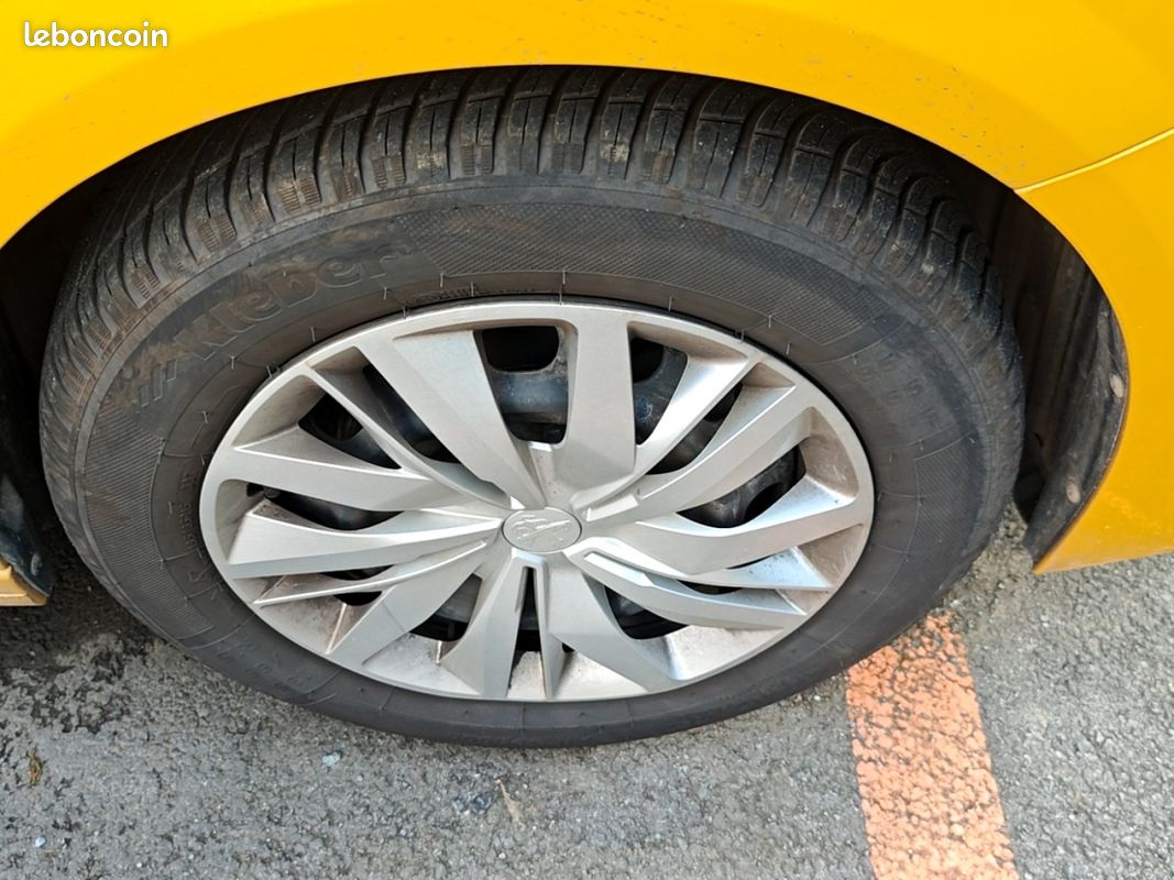 Peugeot 208 (2) ESSENCE 75 Like 5 portes (mai 2021) (co2 119) (image 14)