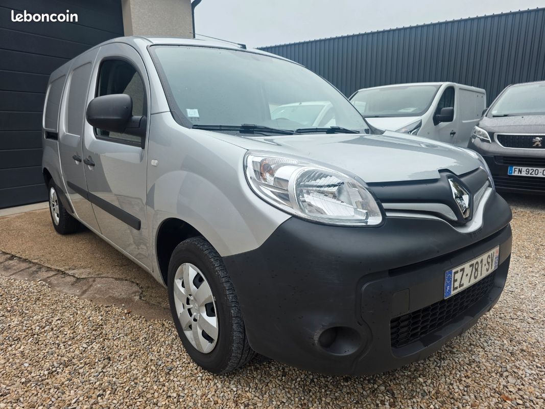 ✅️RENAULT KANGOO MAXI l2 1.5 DCI 90 CH ⏩️3 PLACES ⏩️SANS AD BLUE ⏩️EN COURS DE PRÉPARATION⏩️ LE KANGOO SERA VENDU AVEC UNE PREPARATION IDENTIQUE A UN INTERIEUR PROCHE DU NEUF (image 2)
