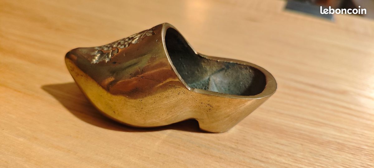 Petit sabot en bronze Thème de la Vigne (image 2)