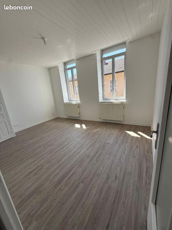 Appartement 3 pièces 73 m² · à Montréal-la-Cluse · 73 m² · 685 €