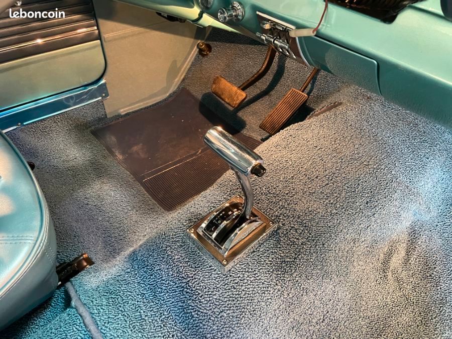 Ford Mustang RESTAUREE A NEUF COUPE 66 V8 BVA (image 17)