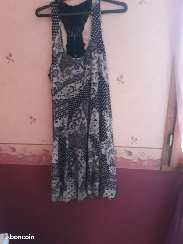 Robe mi longue (image 1)